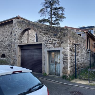 Facade sur rue des granges